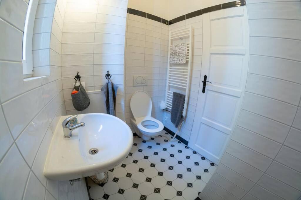 Stylovy Apartman V Centru Nachoda Buitenkant foto